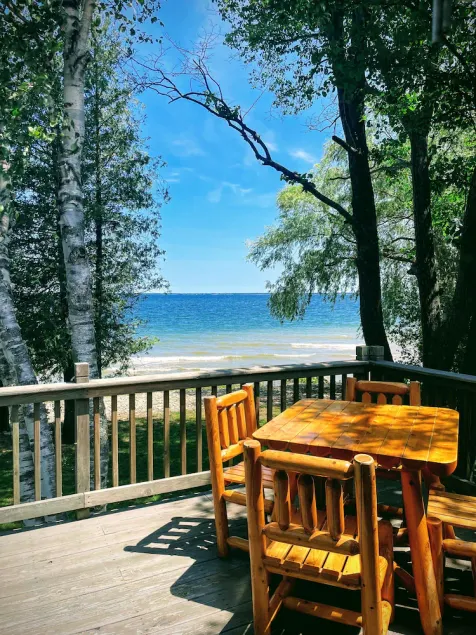 FOUR SEASON LAKE FRONT HOME - FAMILY HOLIDAYS - Image 1