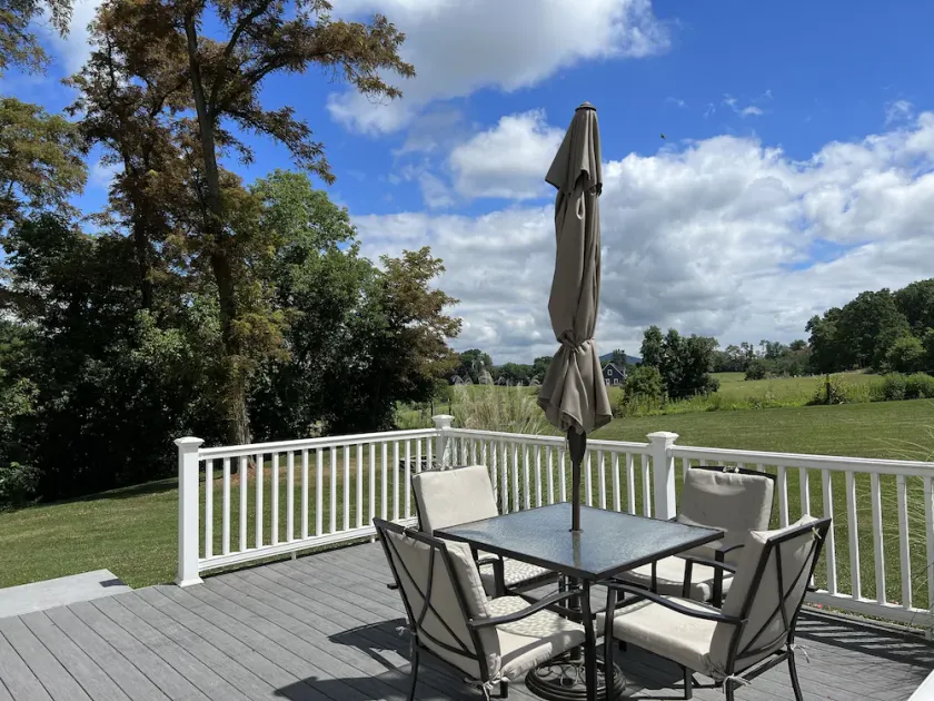 Private and charming 5 bedroom home 15 minutes from campus! - Image 1