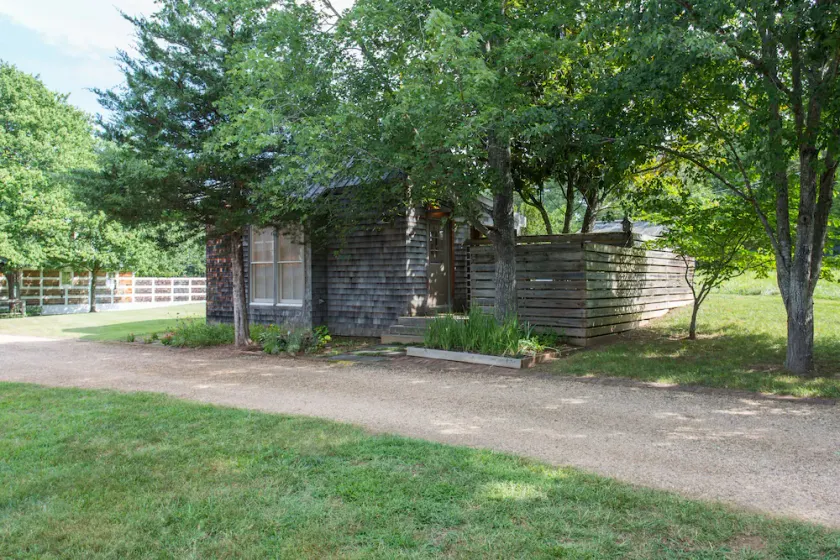 Peaceful Light-Filled Cottage Close to Charlottesville - Image 1