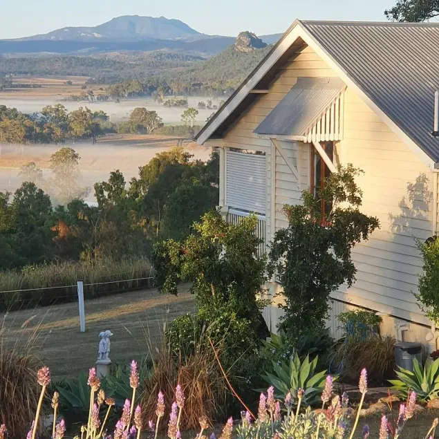 VANBERY COTTAGE HOST FARM - Image 1