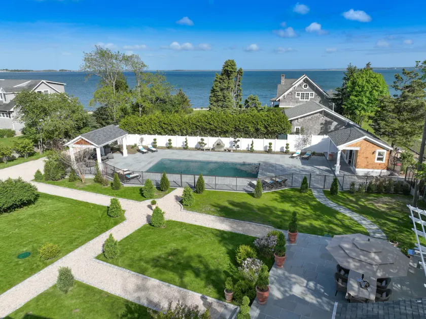 French Country House with Pool- Beach nearby - Image 1