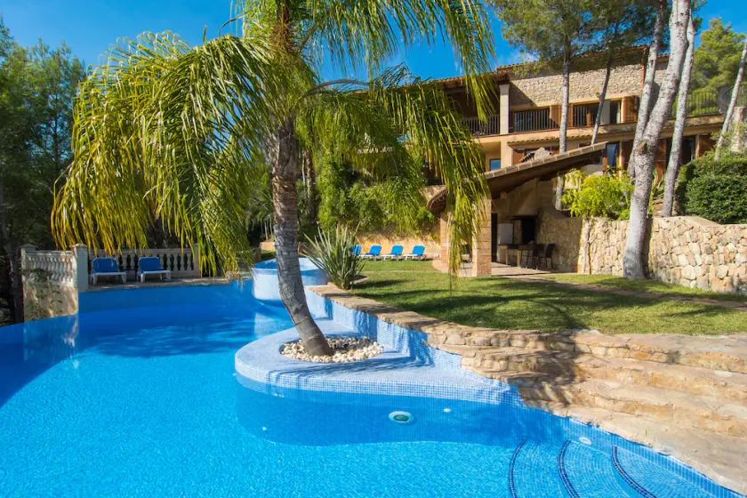 SA MOLA Villa mit Pool und Whirlpool mit Blick aufs Meer und die Berge. Internet - Image 1