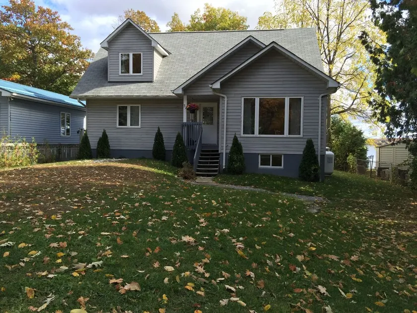 Full equiped lakeside house - Image 1