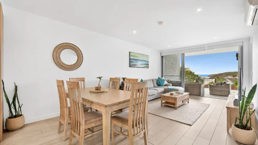 Unit 406 'Drift' on Coolum Terrace - Image 1
