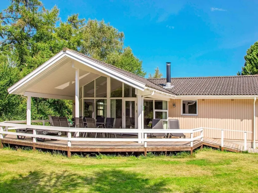 12 Person Holiday Home in Vaeggerlose-by Traum - Image 1