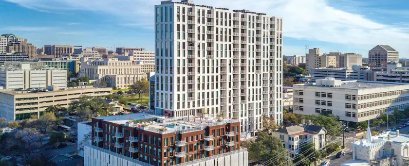 1BD/Austin - Rooftop Pool & Firepit, BBQ! - Image 1