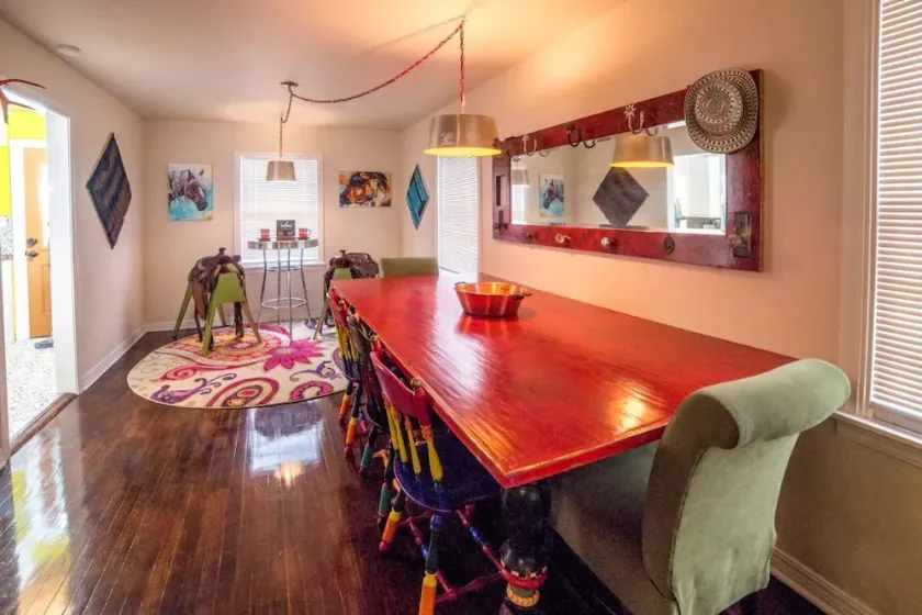 The Compound *sleeps 11*great beds*pet friendly* - Image 1