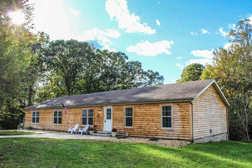 Secluded Black Bear Lodge w/ Private Pool & Hot Tub near Hocking Hills Ohio - Image 1