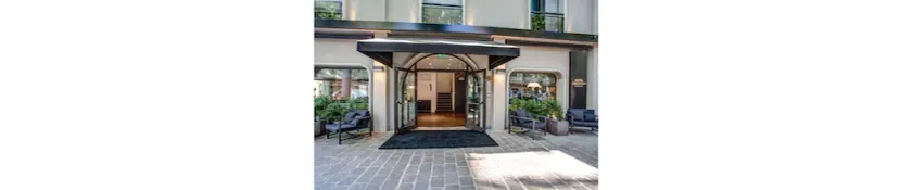 Hotel Cristallo - Image 1