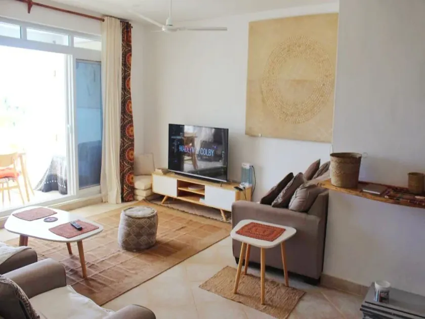 Beachfront Apartment w/ Tub + Pool — 5 min from the beach - Image 1