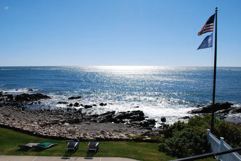 Oceanfront Estate med opvarmet pool, tennis og privat strand - Image 1