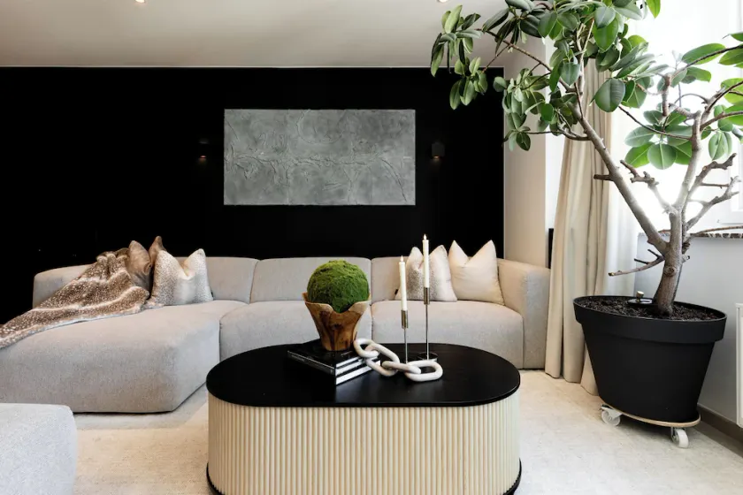 The Edgewater Suites - Park View - Image 1