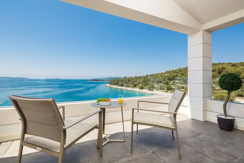 Villa mit Sauna, Terrasse und Grill | Poolblick - Image 1