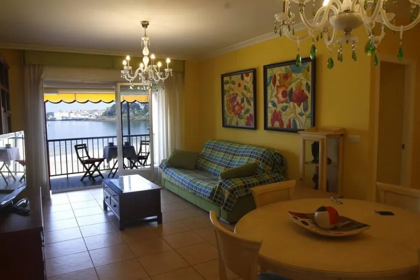 Disconnectsengalicia Paseo Silgar, 4 bedrooms - Image 1