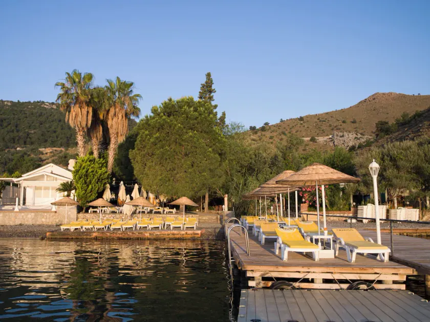 Umut Otel & Beach - Image 1