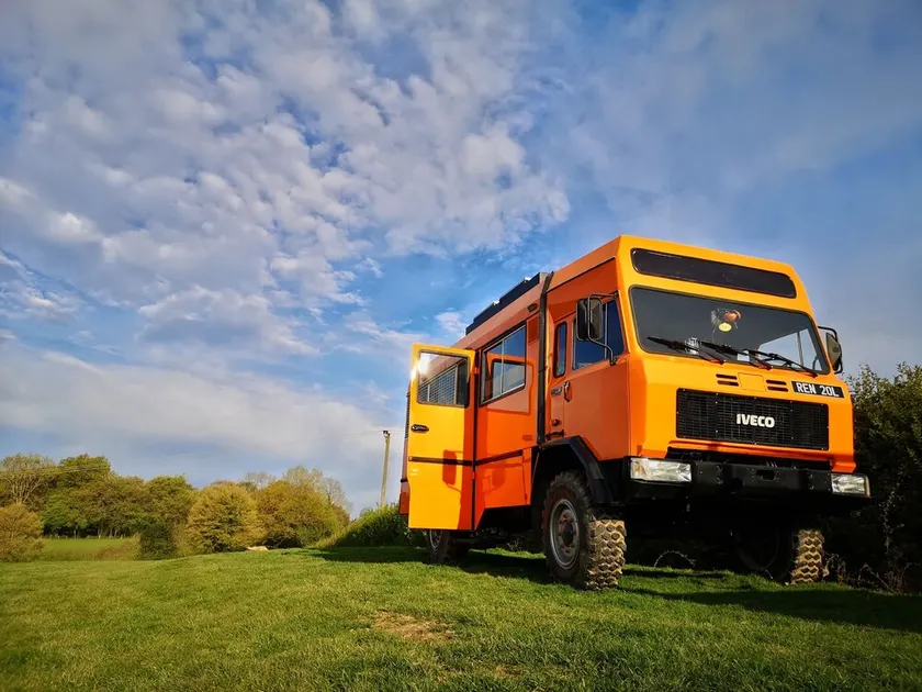 Vintage all terrain Italian army truck - Image 1