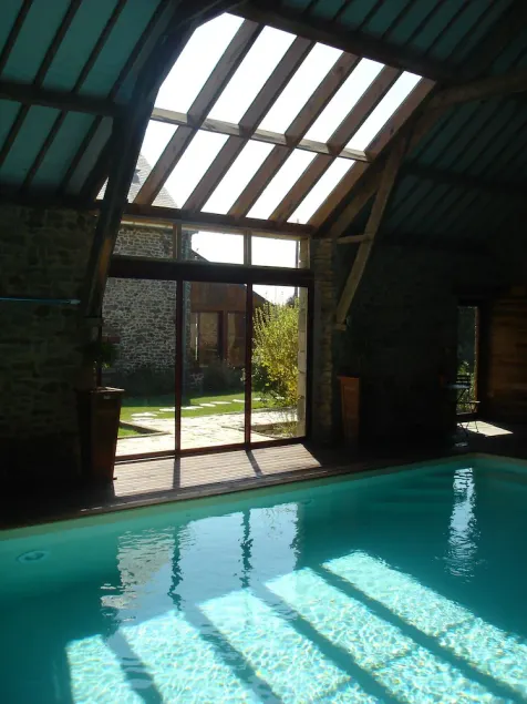 Beautiful house for 12 people, roofed pool, Saint-Malo area - Image 1