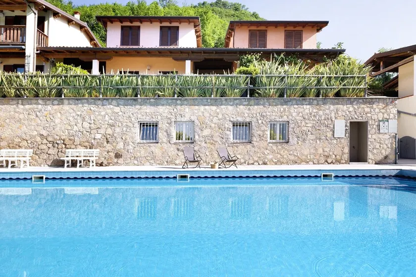 Ferienwohnung \"Casa Lucy\" mit Seeblick, Gemeinschaftspool und WLAN - Image 1