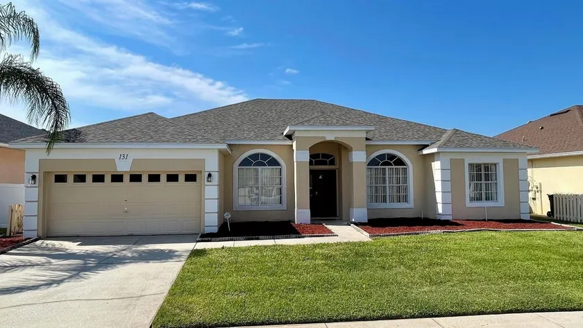 5 Bed Pool Home In Golf Community 131 - Image 1