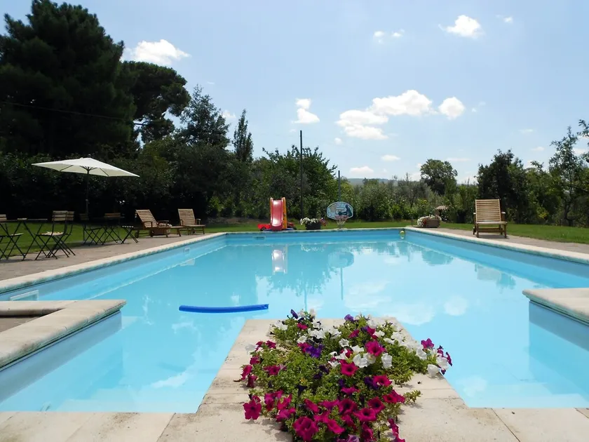 Apartment in Country House La Meridiana Strana mit Pool - Image 1