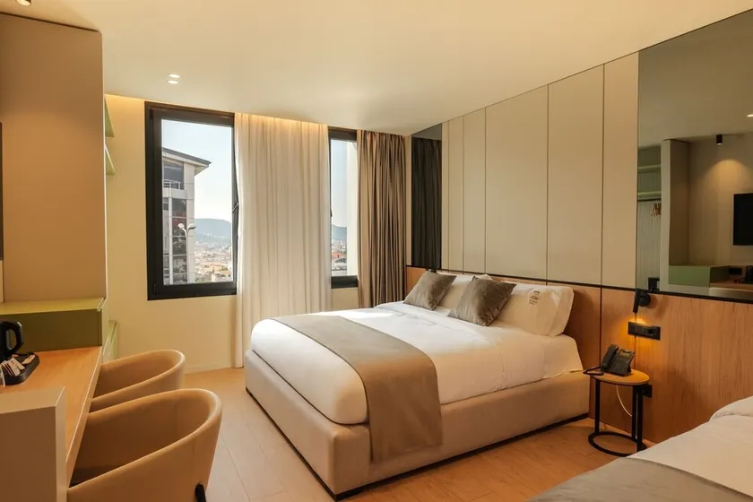 Pusi Hotel - Image 1