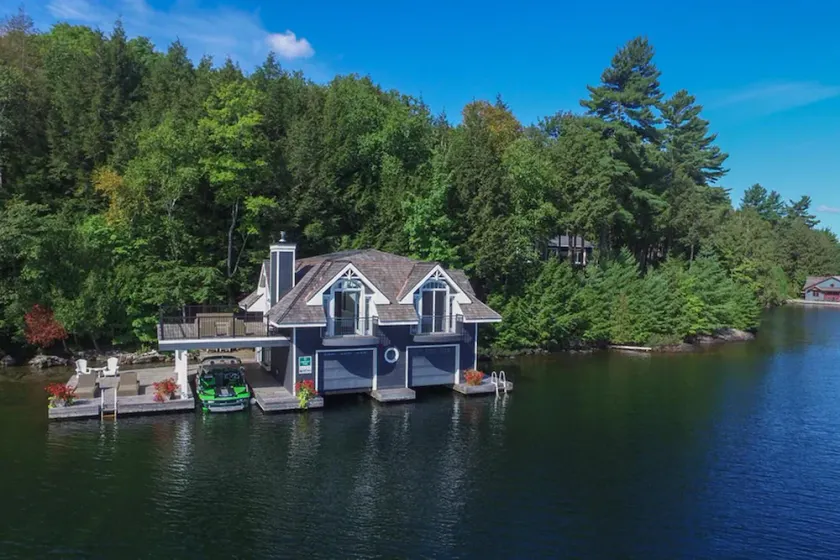 5 bdrm, 4 bath, Lake Joe Island Property! Boathouse! - Image 1