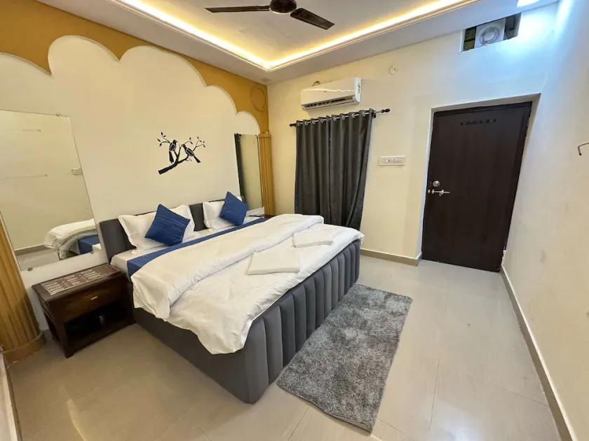 Hotel Airport Residency - Image 1