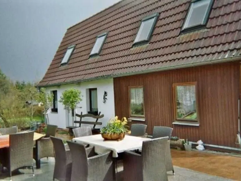 Vacation home at Kleinbauernhof Gersdorf near Kühlungsborn - 3-room vacation home (max - Image 1