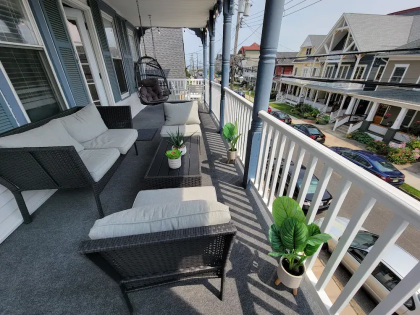 Tous les nouveaux! 3 minutes de la plage, appartement haut de gamme avec grand balcon et vue sur l'océan - Image 1