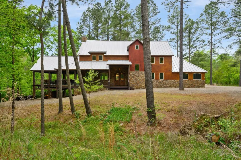 THE DRAKE- Luxury details & stunning creek side location- Sleeps 20 - Image 1