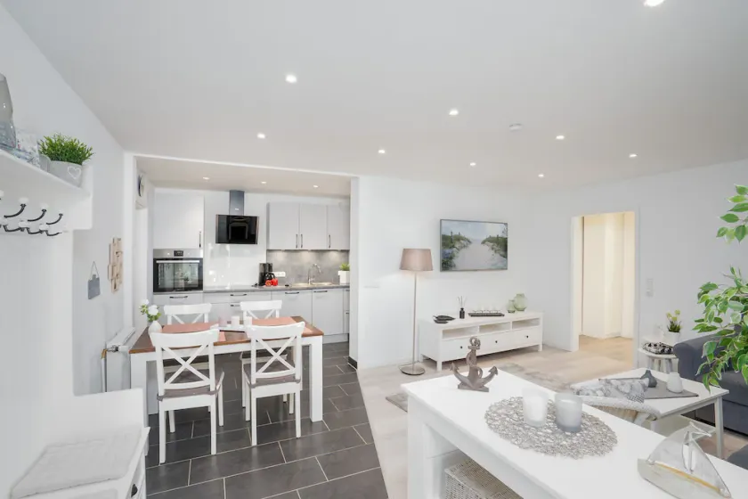 Modern apartment on the Baltic Sea / vacation with your own horse - Image 1