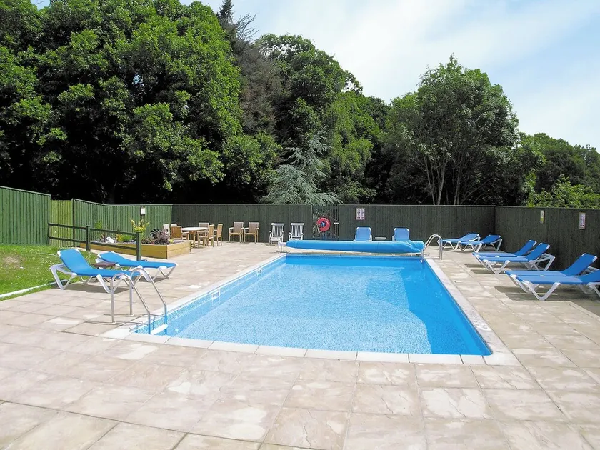 2 bedroom accommodation in Cheriton Bishop - Image 1