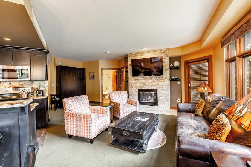 Sundial B309-B | Ski-in/Ski-out | Washer/Dryer | Mountain Views | Pools & Hot Tubs - Image 1