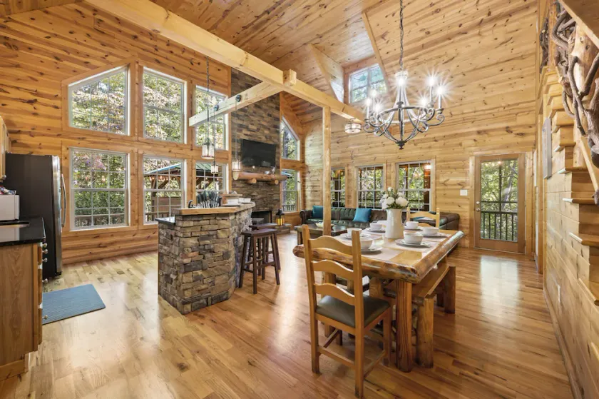 Relax near Helen with 3 En-Suites,Hot Tub, Fire Pit & Pool Table. - Image 1