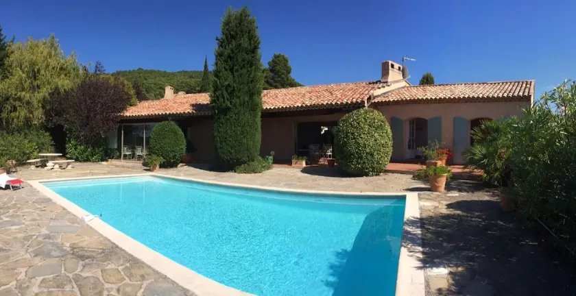 Magnificent 300sqm villa in a unique location - pool heating, central heating, fireplaces - Image 1