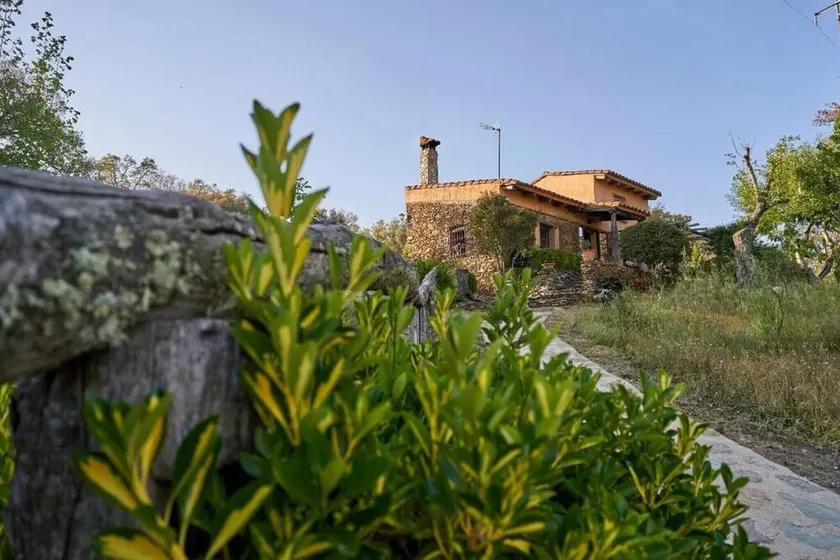 Finca 'Navalgatos' mit Bergblick, privatem Pool und privater Terrasse - Image 1