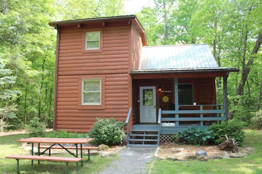 West Virginian 2 Bedroom Cabin - Image 1