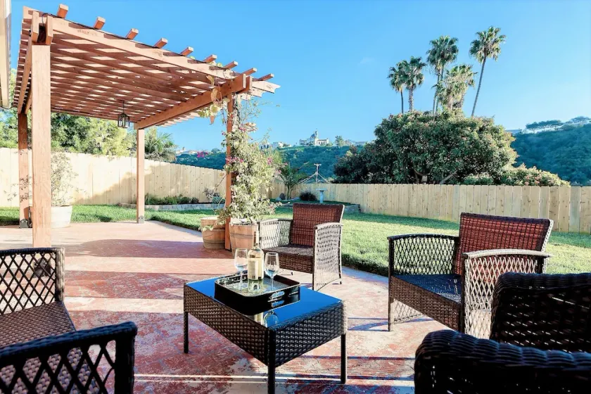 Updated home in safe, quiet neighborhood with lots of amenities! - Image 1