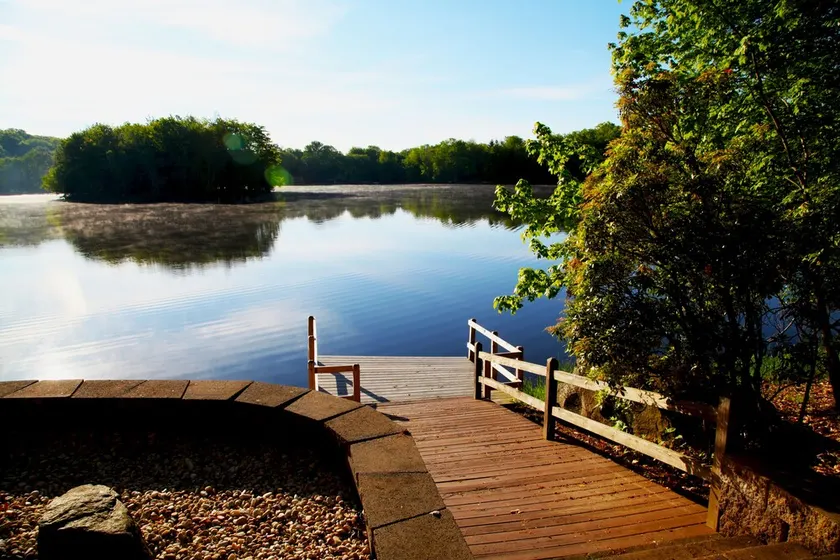 Luxury Lakefront: Hot Tub, Fireplace, Pet Friendly, Arcade, Watercraft, + more! - Image 1