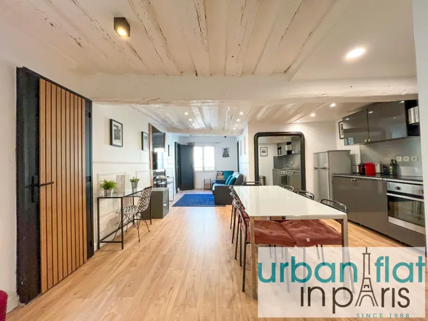 100 - Luxury 2 Bedroom - Beaubourg Marais - Image 1