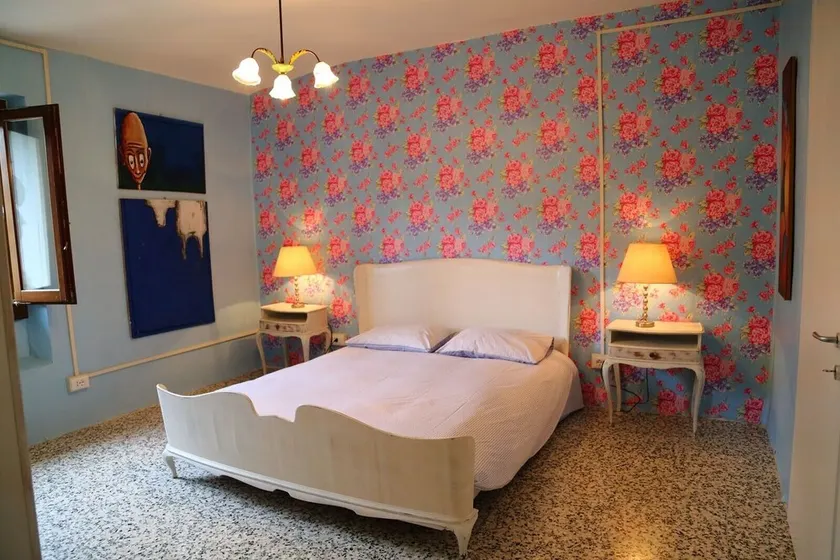 Vacation Home \"Re Piano Le Colline\" with Shared Pool, Private Terrace & Wi-Fi - Image 1