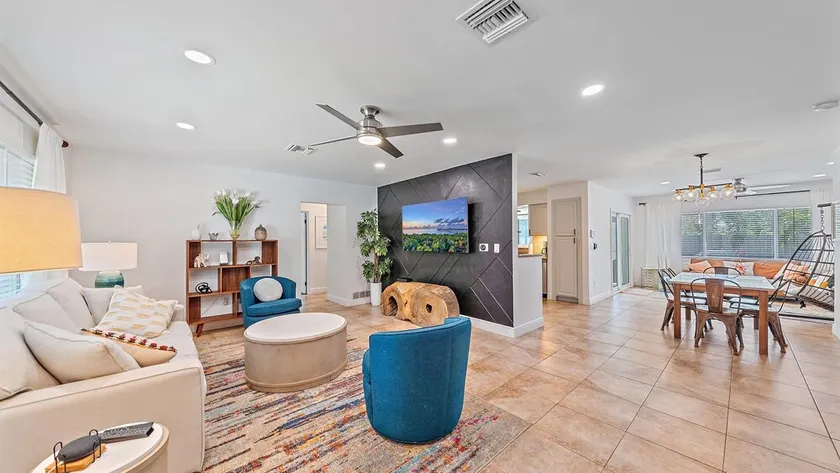 Solitude: Gorgeously updated 3 BR / 2 BA home with pool. - Image 1