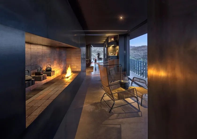 5 Acre Desert Sanctuary with Luxury Amenities - Image 1