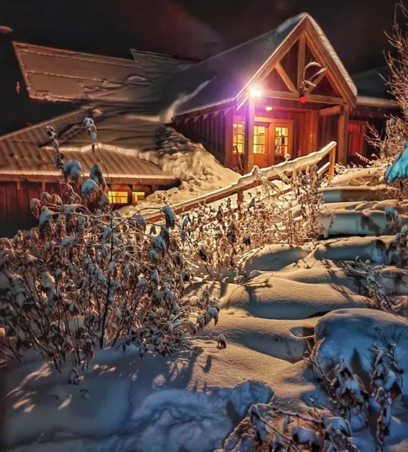 Lavender Cabin at Tin Poppy: Solar Powered Group Stay + Private Sauna Salmon Arm - Image 1