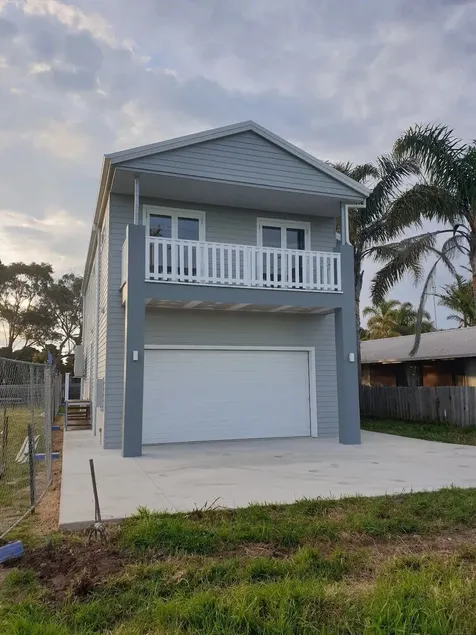 Luxurious brand new large family house w air con - Image 1