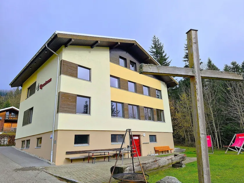 Familienfreundliches Ferienhaus mit Grill, Terrasse und Garten | Naturblick | Haustiere sind willkommen - Image 1