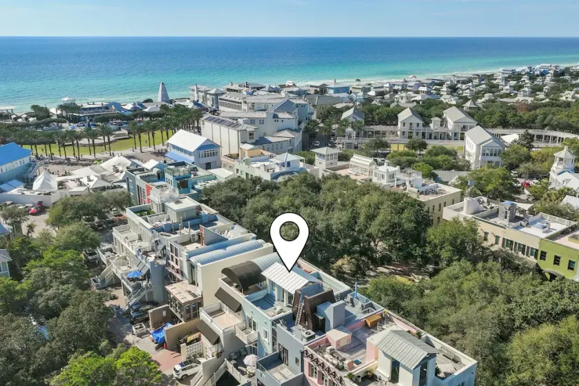 In Heart of Seaside w/ Rooftop Gulf Views Steps to Beach & Central Square - Image 1