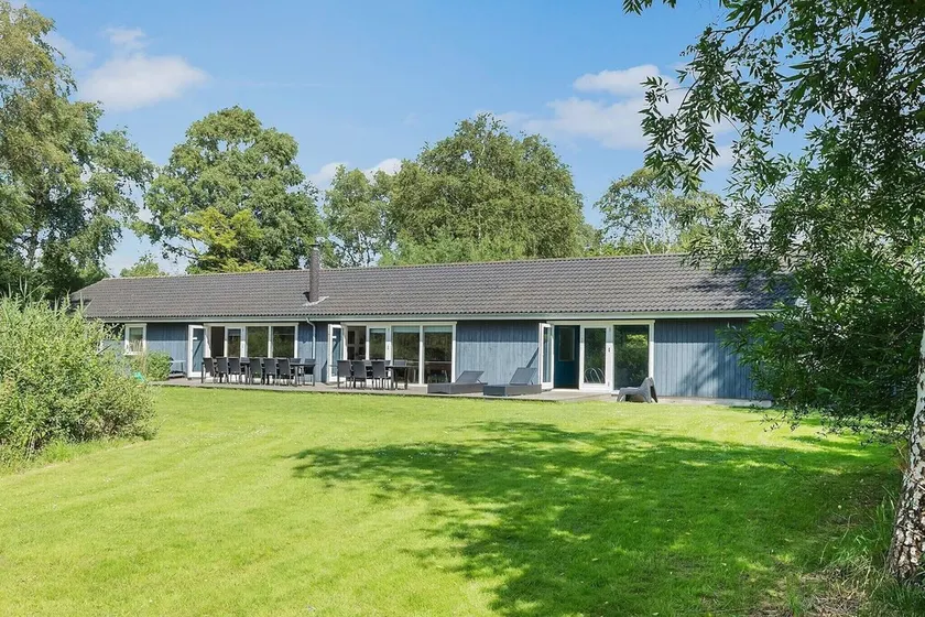 17 person feriebolig i Vejby - Image 1