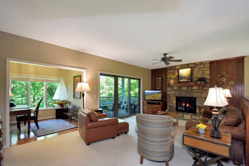 SUMMIT 3 WPM: 1 condo BR / 2 BA à Blowing Rock, 4 couchages - Image 1