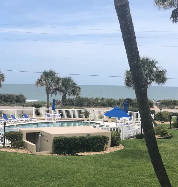 Oceanfront, pool, steps to quiet beach, nicely fully furnished - Image 1